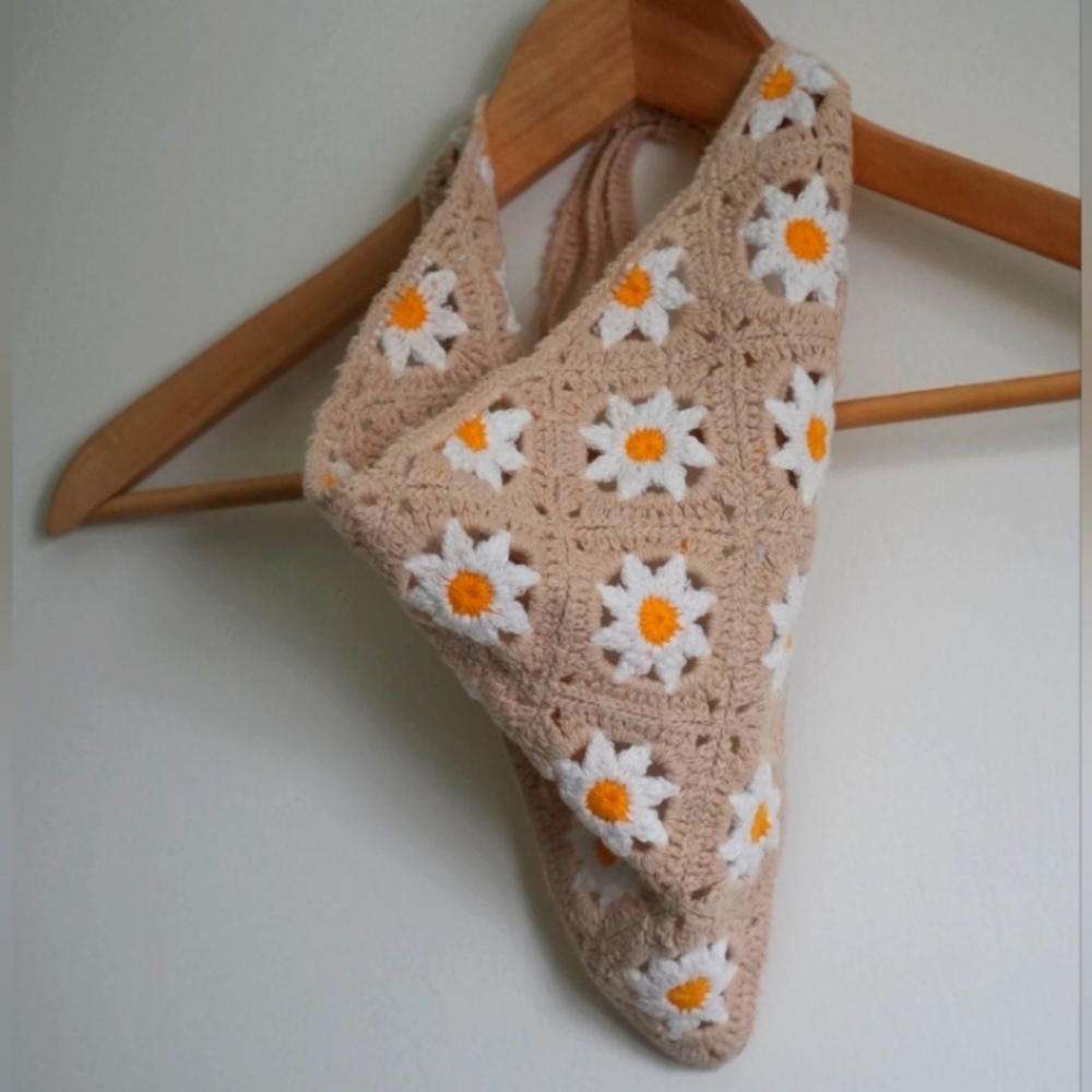 *Crochet Bandana*